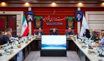 در نشست هیئت اندیشه ورز کشاورزی ، آب و محیط زیست استان؛   تحلیل روند تغییرات و عوامل مؤثر برکیفیت و سلامت خاک های استان قزوین