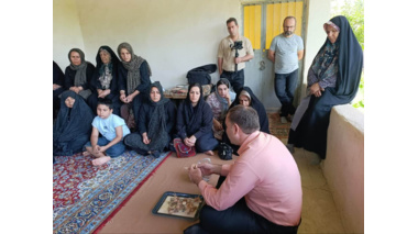 گامی در جهت توانمندسازی زنان روستایی؛ برگزاری کارگاه عملی  کشت زعفران در روستای شترک