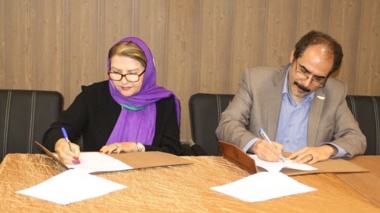 تفاهم‌نامه همکاری "کشت و صنعت هزار جلفا" و "مرکز تحقیقات کشاورزی قزوین"