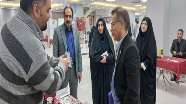 بازدید رئیس پارک علم و فناوری کشاورزی و منابع طبیعی کشور از نمایشگاه فن بازار