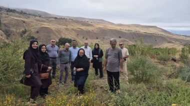 هم افزایی با سازمان جهادکشاورزی استان؛ کارشناسان مدیریت باغبانی ستادی و شهرستانی استان در ایستگاه تحقیقات گیاهان دارویی زرآباد الموت