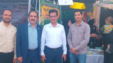 غرفه مرکز تحقیقات کشاورزی و منابع طبیعی استان قزوین در جشنواره ملی زیتون طارم سفلی